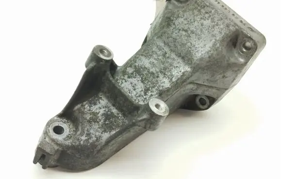 Mercedes-Benz C W203 Engine mounting bracket A6112230704