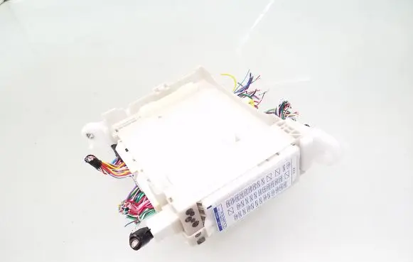 Toyota GT 86 Fuse module 82201CA010
