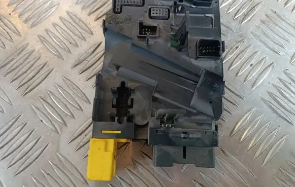Volkswagen Touran I Steering angle sensor 1K0953549AF 05113513 01019060070043