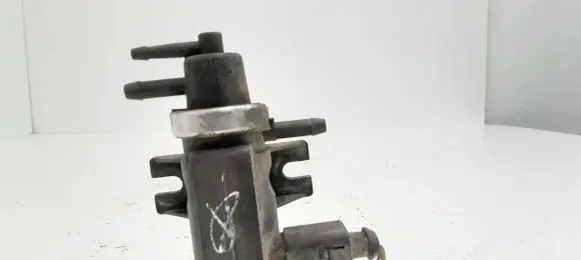 Volkswagen Golf IV Turbo solenoid valve