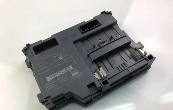 Renault Captur Other control units/modules 285906994R