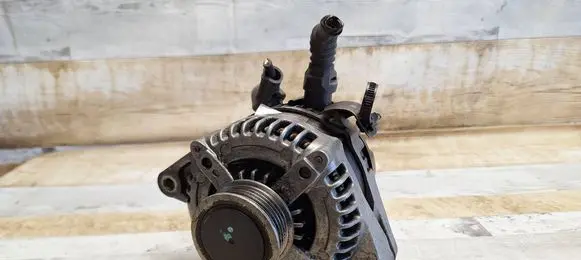 Toyota Corolla Verso E121 Generator/alternator 2706027070 1042103250