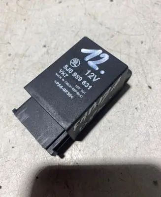 Skoda Fabia Mk2 (5J) Other relay 5J0959631