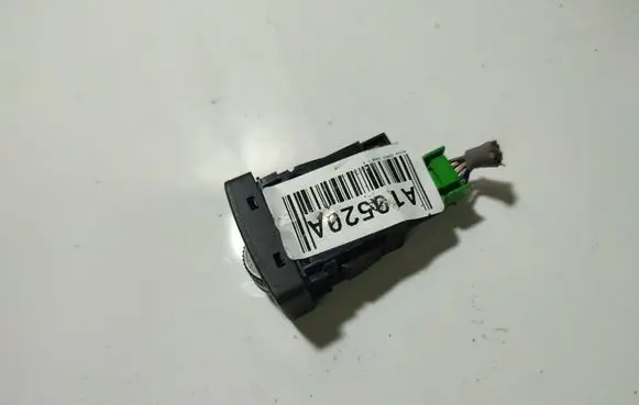 Headlight level adjustment motor