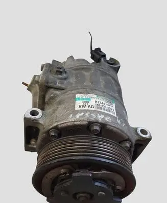 Seat Leon (1P) Air conditioning (A/C) compressor (pump) 1K0820859F 016528027B4 R134A8681P