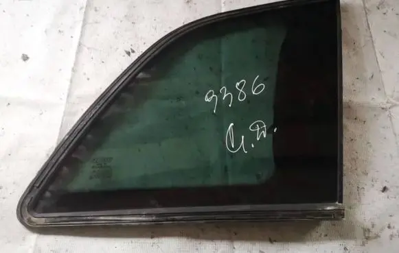 Fiat Croma Rear side window as3
