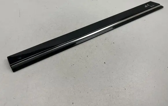 Mercedes-Benz B W245 Rear door trim (molding) A1696983862