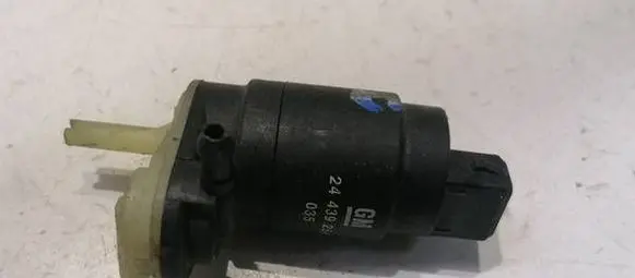 Opel Vectra C Windscreen/windshield washer pump 24439254