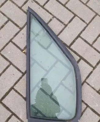 Renault Master II Front vent window/glass (coupe) 7700351163 7700351236E 43R000464