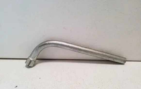Mercedes-Benz ML W164 Wheel nut wrench A16414533431