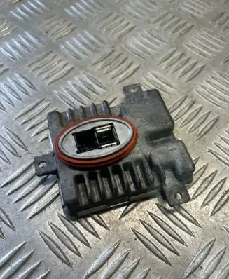 BMW 3 E90 E91 Headlight ballast module Xenon 7237647