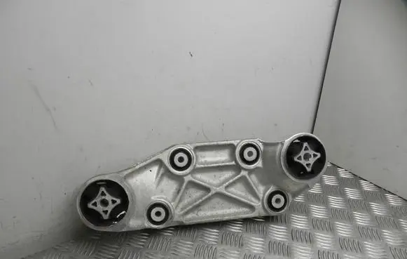 Tesla Model S EGR valve cooler bracket 20179820 VD19475DEFEKTAS