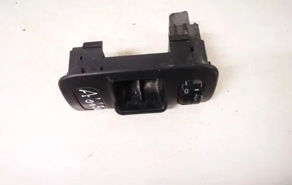 Toyota Yaris Headlight level height control switch