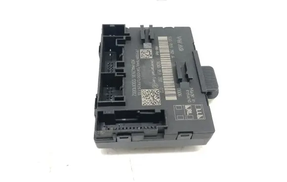Audi A3 S3 8V Door control unit/module 5Q0959392 5Q0959392A