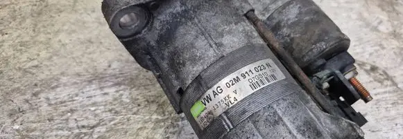 Volkswagen Golf V Starter motor 02M911023N