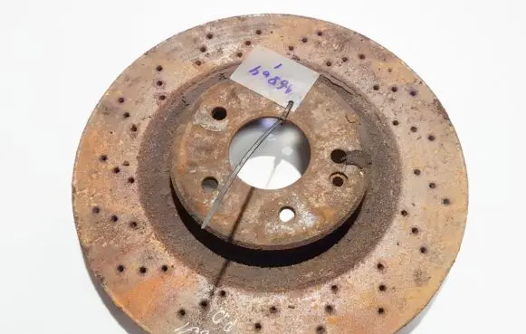 Mercedes-Benz C W203 Front brake disc ventiliuojamas