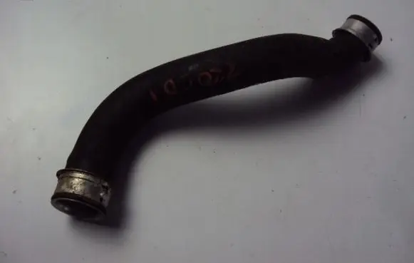 Mercedes-Benz E W212 Engine coolant pipe/hose A2045011582