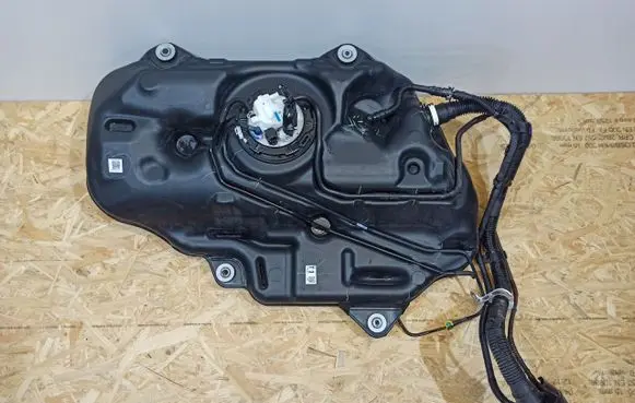 Lexus UX Fuel tank 