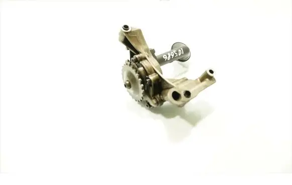 Volkswagen PASSAT B6 Oil pump 038115251F