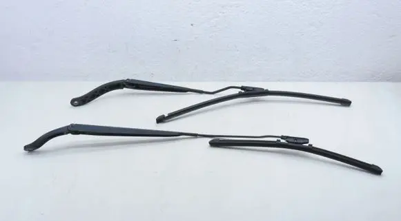 Renault Megane IV Front wiper blade arm 288819391R