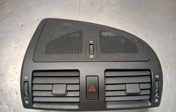 Toyota Avensis T270 Dash center air vent grill 5567005090