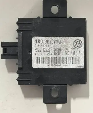 Audi A3 S3 8P Alarm control unit/module 1K0907719 510190352
