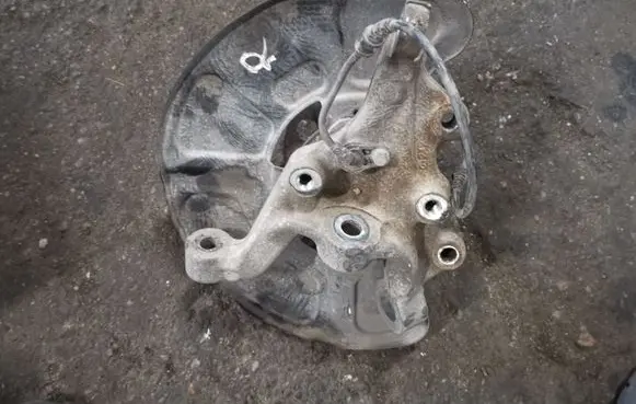 Mercedes-Benz E W212 Front wheel hub