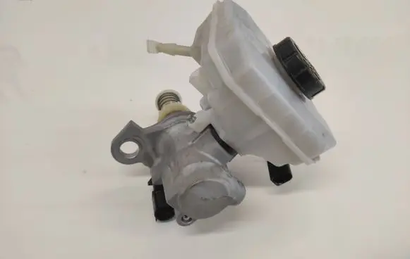 Audi Q7 4M Master brake cylinder 1K0945459C 8W0611301