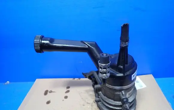 Citroen Berlingo Power steering pump 9686207080