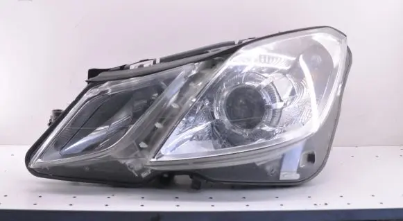 Mercedes-Benz E C207 W207 Headlight/headlamp A2078205161