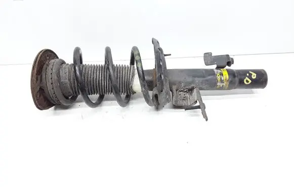 Volvo V60 Front shock absorber with coil spring G8421