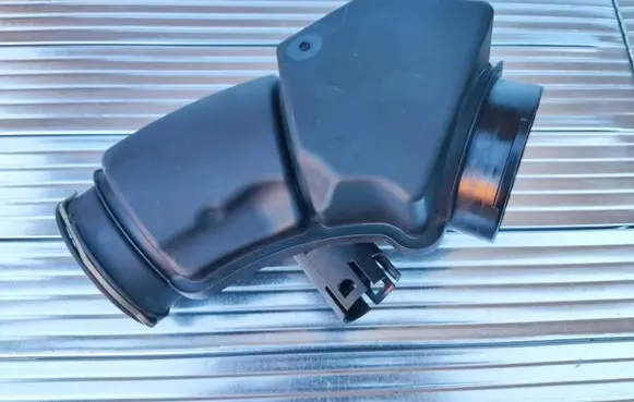 Intake resonator