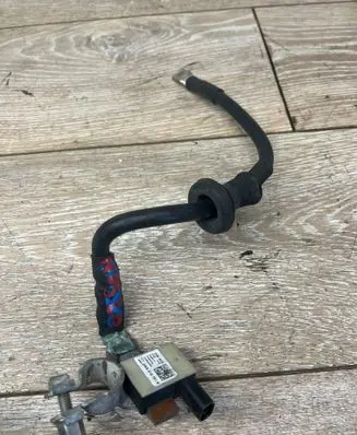 Volkswagen Golf VIII Negative earth cable (battery) 5WA915181B