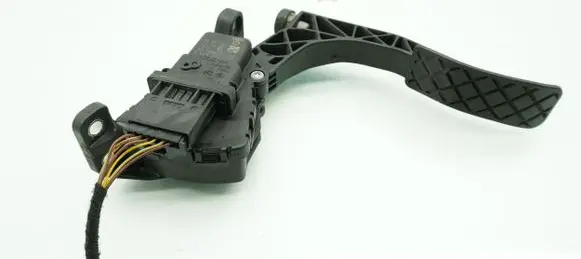 Audi A6 S6 C6 4F Accelerator throttle pedal 4F1723523B