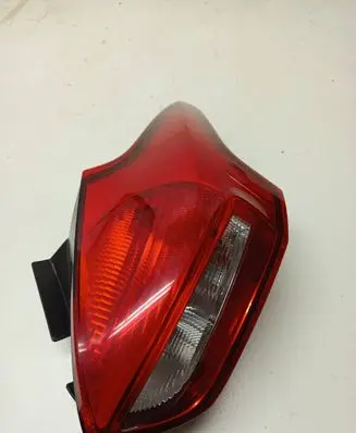 Ford Focus Rear/tail lights F1EB13404BC