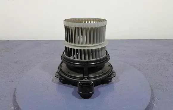 Suzuki Swace Heater fan/blower 5285T1