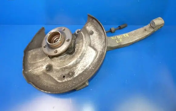 Volvo XC90 Front wheel hub spindle knuckle