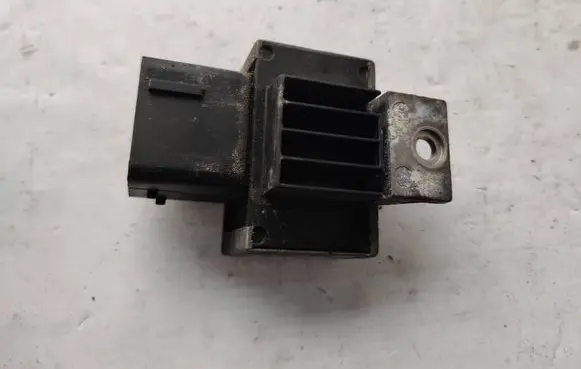 Renault Trafic I Glow plug pre-heat relay 9640469680
