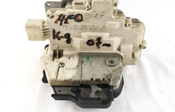 Audi A6 S6 C6 4F Rear door lock 4F0839015A