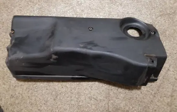 BMW 5 E39 Engine cover (trim) 137122474430 0928400351