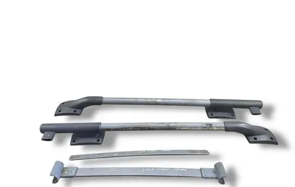 Nissan Navara Roof transverse bars on the 