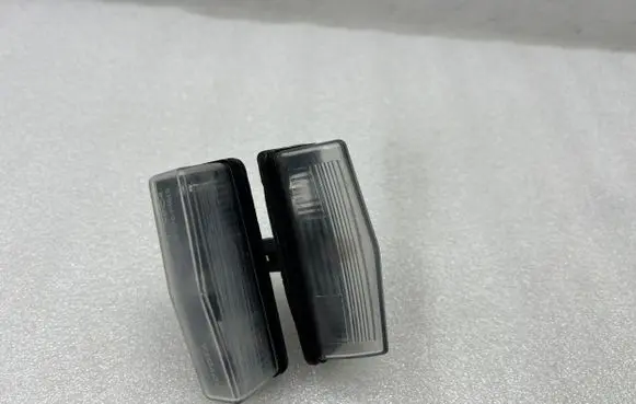 Toyota C-HR I Number plate light 81270F4010