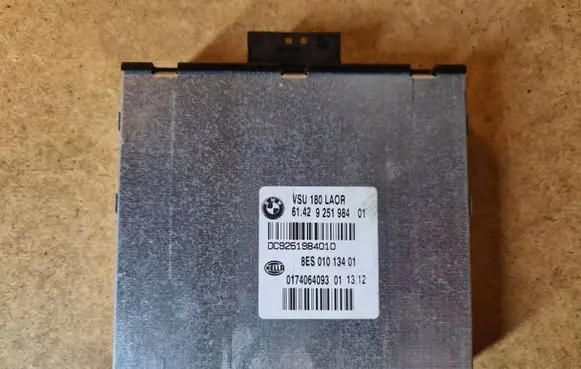 BMW 5 F10 F11 Voltage converter/converter module 9251984