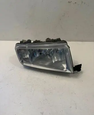Skoda Fabia Mk1 (6Y) Headlight/headlamp