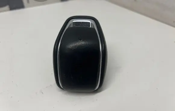 Toyota RAV 4 (XA50) Gear lever shifter trim leather/knob 