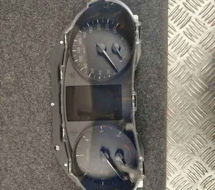 Nissan Qashqai Speedometer (instrument cluster) HV94A