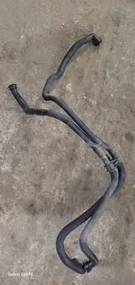 Peugeot 508 RXH Hybrid/electric vehicle battery cooling hoses/tubes 