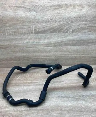 BMW 5 F10 F11 Engine coolant pipe/hose 8614879
