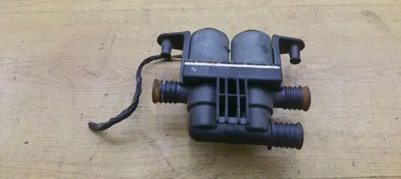 BMW X5 E53 Coolant heater control valve 6412837499502