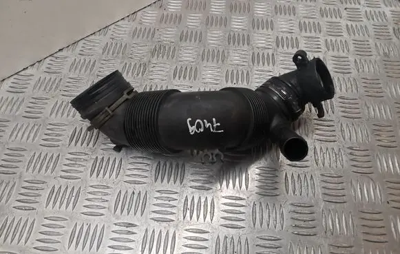Volkswagen Caddy Turbo air intake inlet pipe/hose 3C0129654M